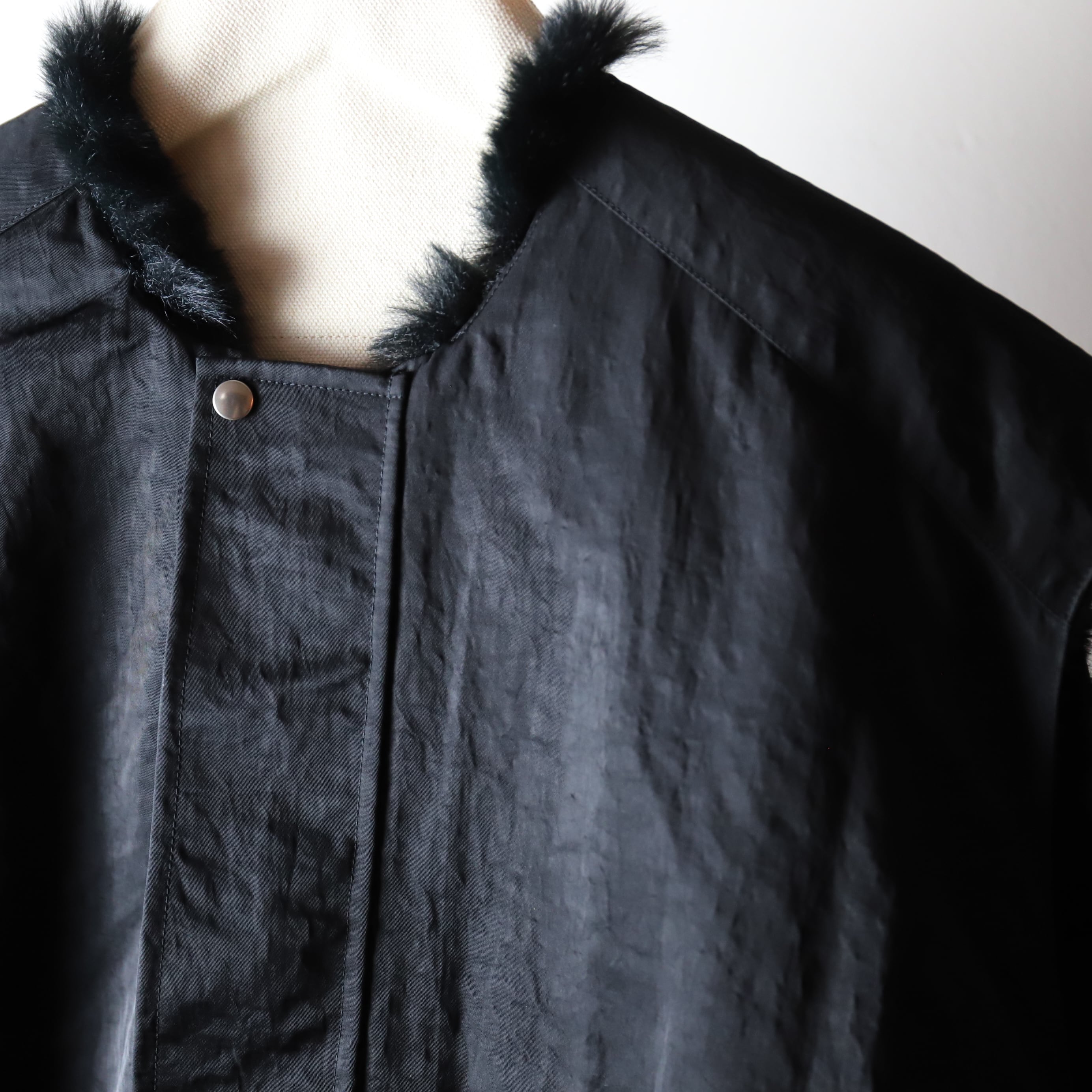 ALWEL / REVERSIBLE SLEEVELESS JACKET / BLACK | TIBETAN MARKET