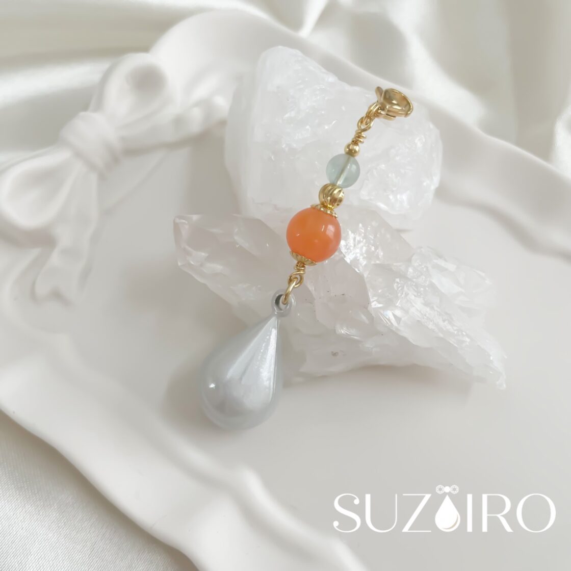 才能開花 ✧ 鈴charm⋆✦ フローライト サンストーン 水琴鈴 お守り