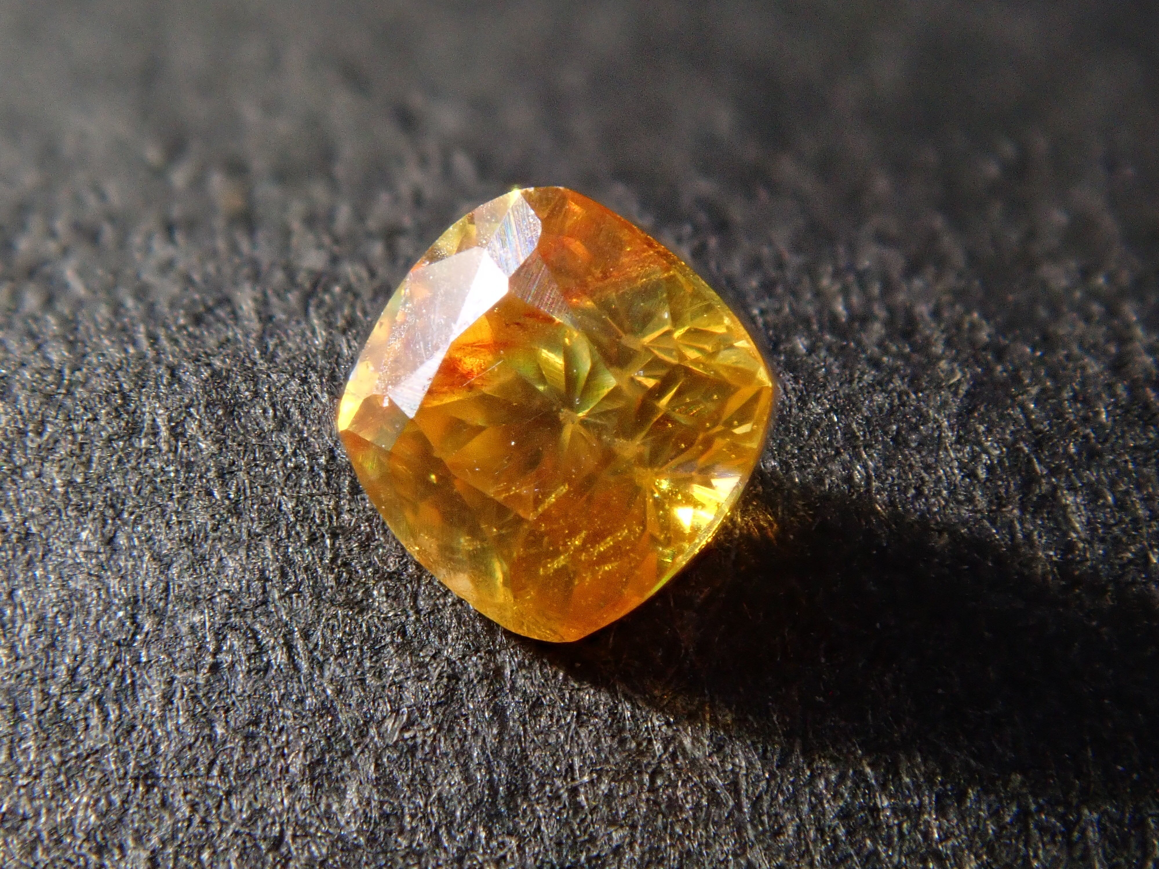 スペイン産スファレライト 0.151ct