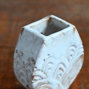 OluNoA / フラワーベース〈 花瓶・花器・一輪挿し・陶器・インテリア・置物 〉