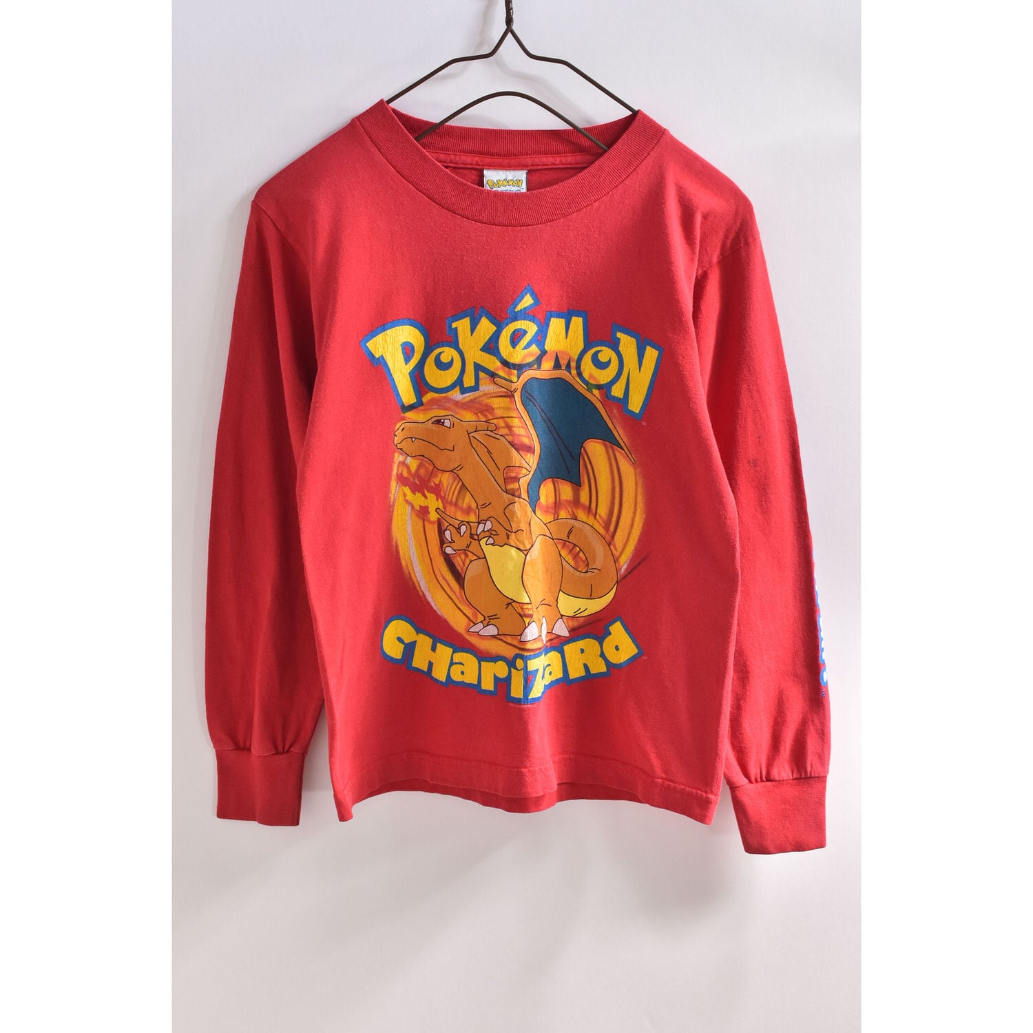 Boys 90s PoKeMoN Charizard long sleeve T-shirt | 古着屋 grin Boys 90s PoKeMoN Charizard long sleeve T-shirt | 古着屋 grin