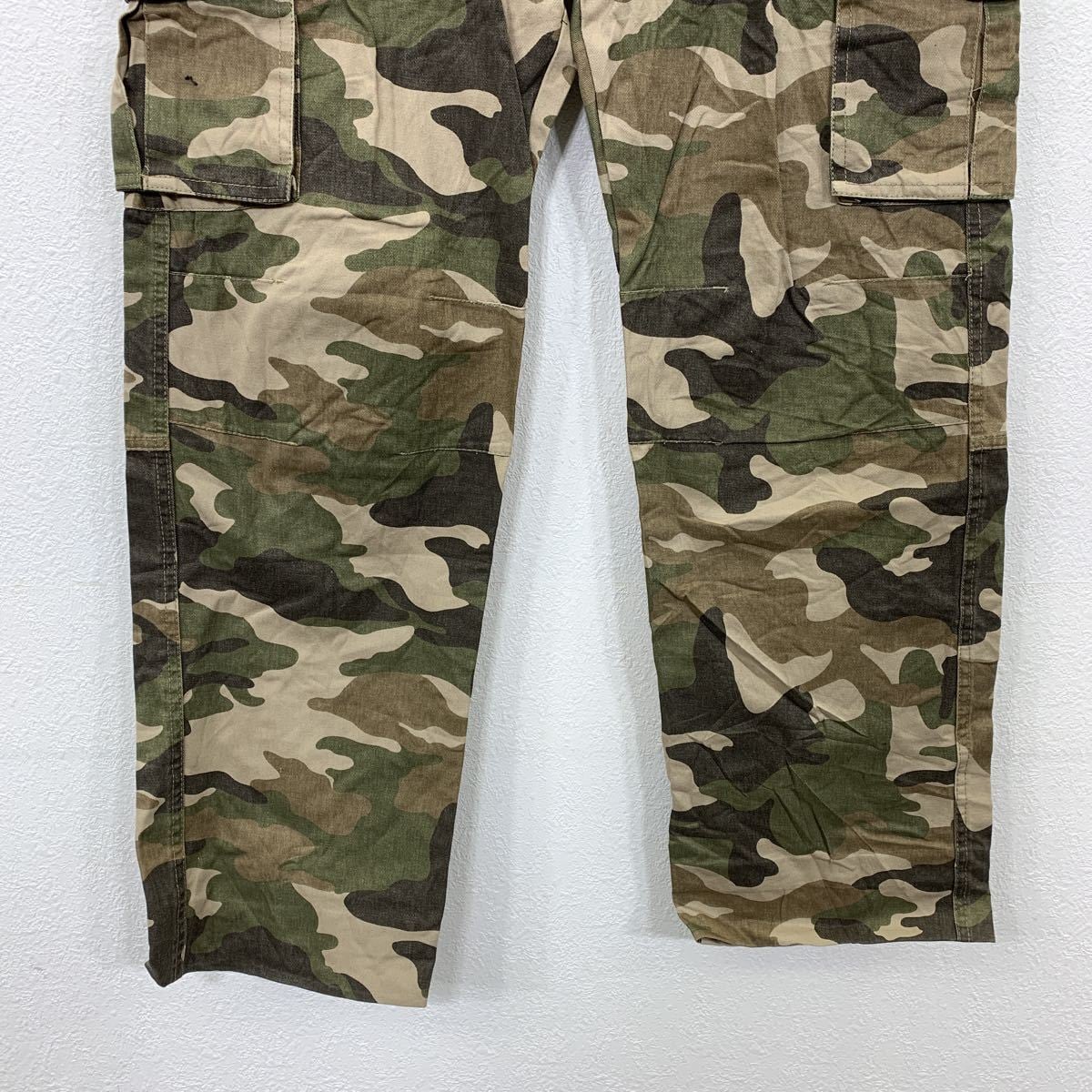 カーゴパンツ W34 迷彩柄 カモフラ ミリタリー 総柄 古着卸 アメリカ仕
