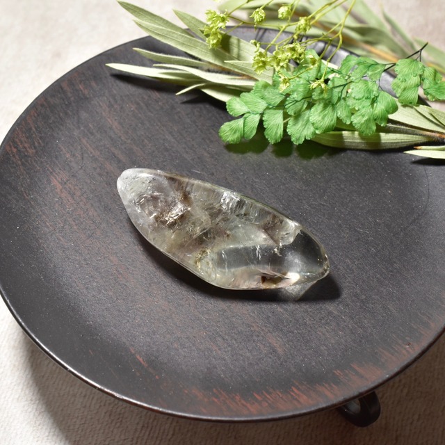 《虹入り》グリーンアメシスト 原石 ポリッシュタイプ 1個売り ブラジル産 GAM06-07