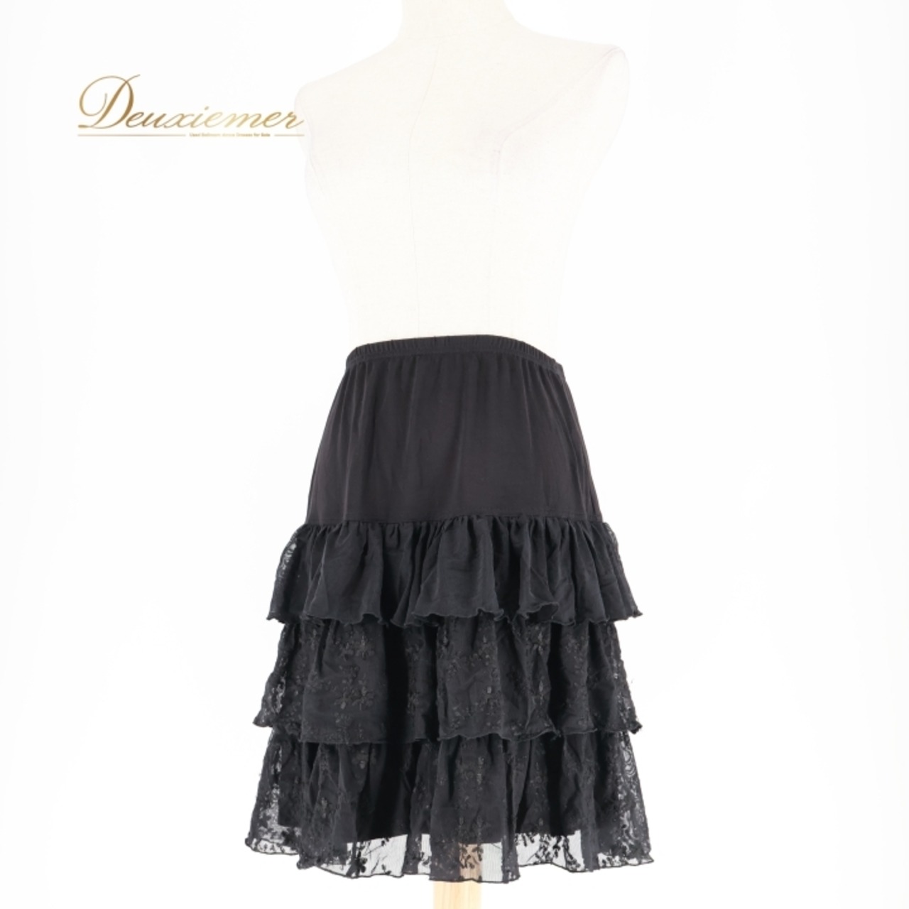 レディース トクコプルミエヴォル TOKUKO 1er VOL スカート ブラック系 花 花柄 フリル 短め ひざ丈 伸縮 ストレッチ かわいい 日本製 上品 華やか カジュアル お出かけ 普段着 柔らかい生地