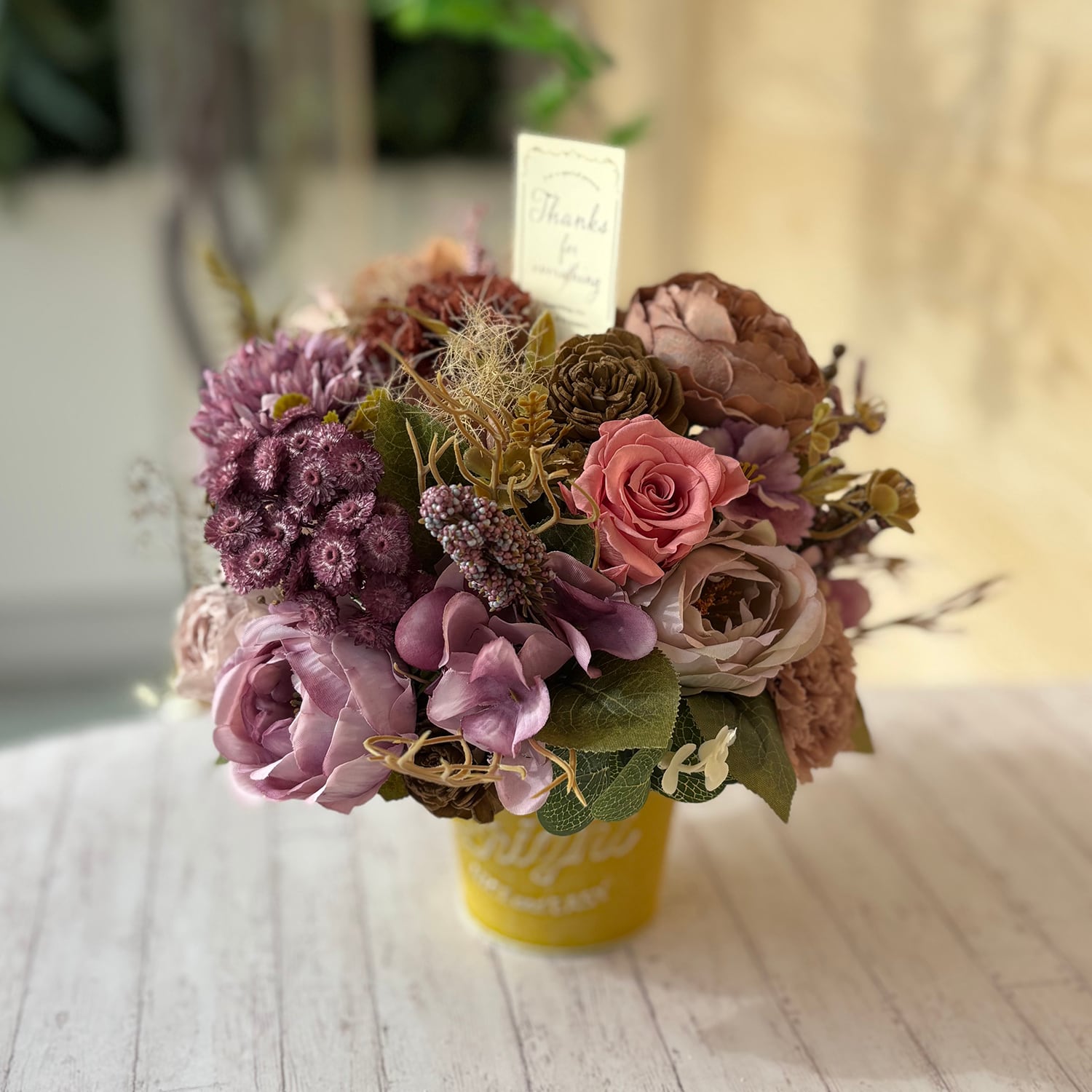 枯れない花の贈り物|プリザーブドフラワー ギフト|No.8|優雅な美しさ