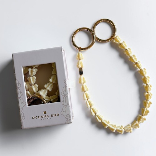 Single lei adornment white Crown / OCEANS END HAWAII