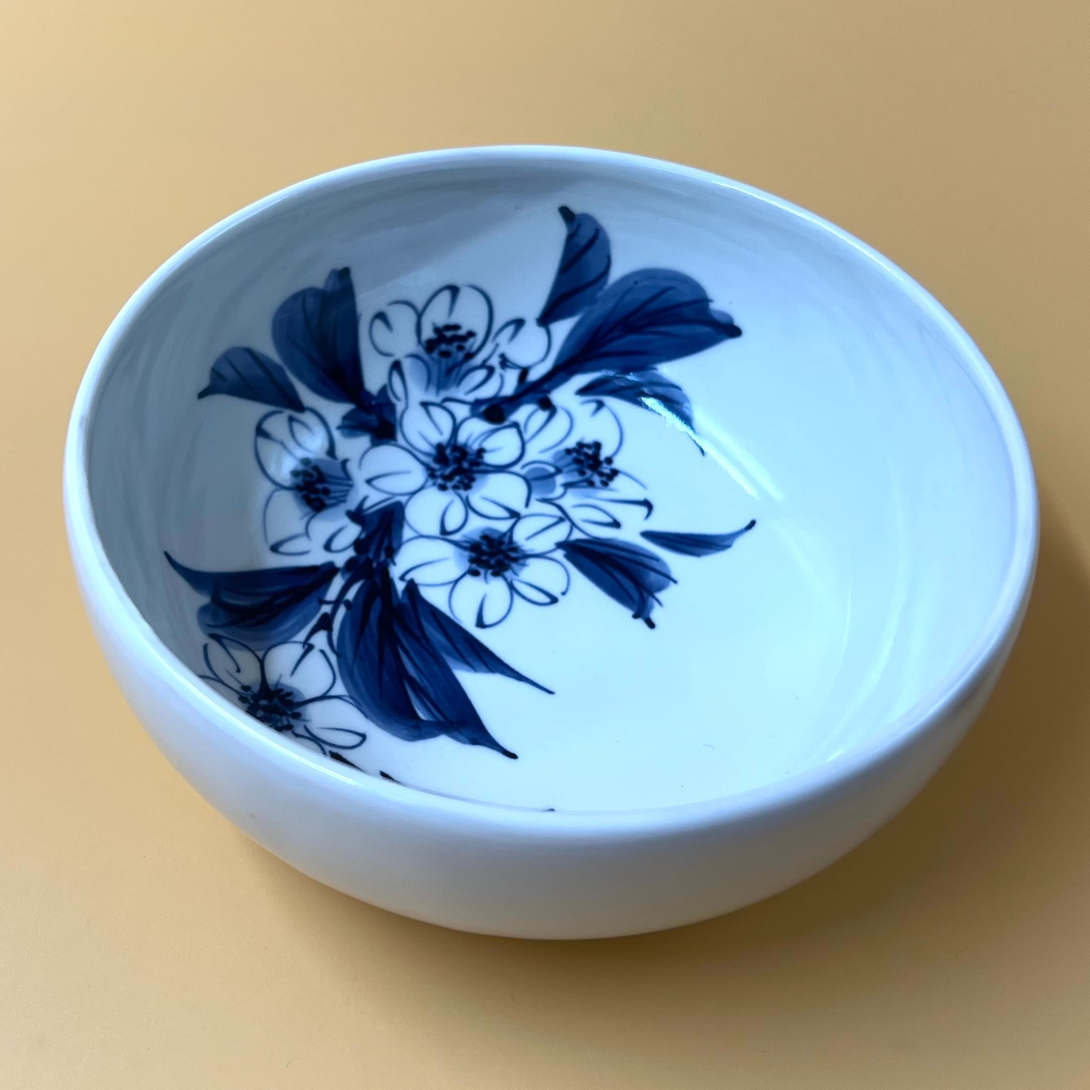 陶あん京焼菖蒲柄の深皿
