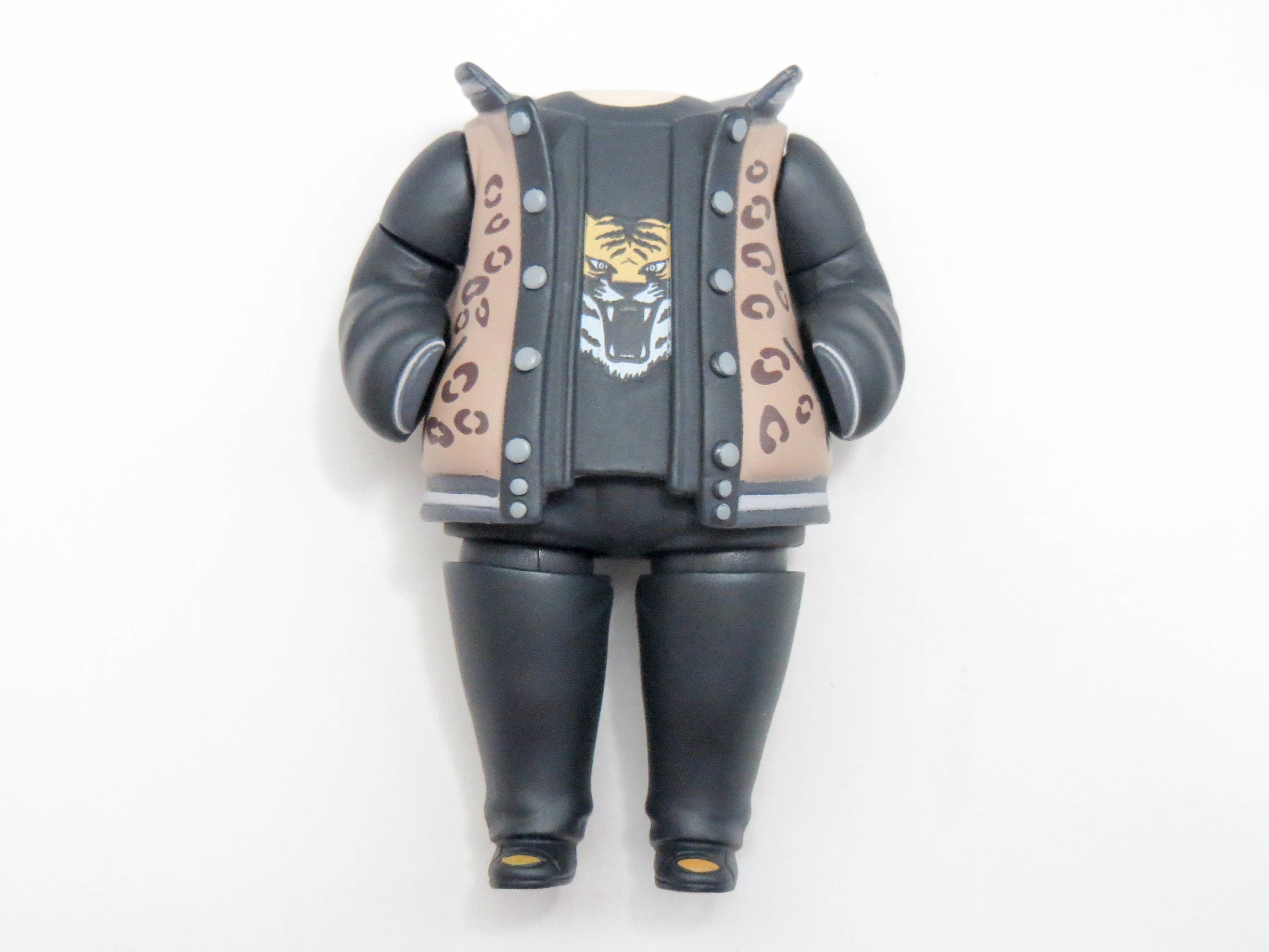 再入荷【874】 ユーリ・プリセツキー 私服Ver. 体パーツ 私服 ねんどろいど