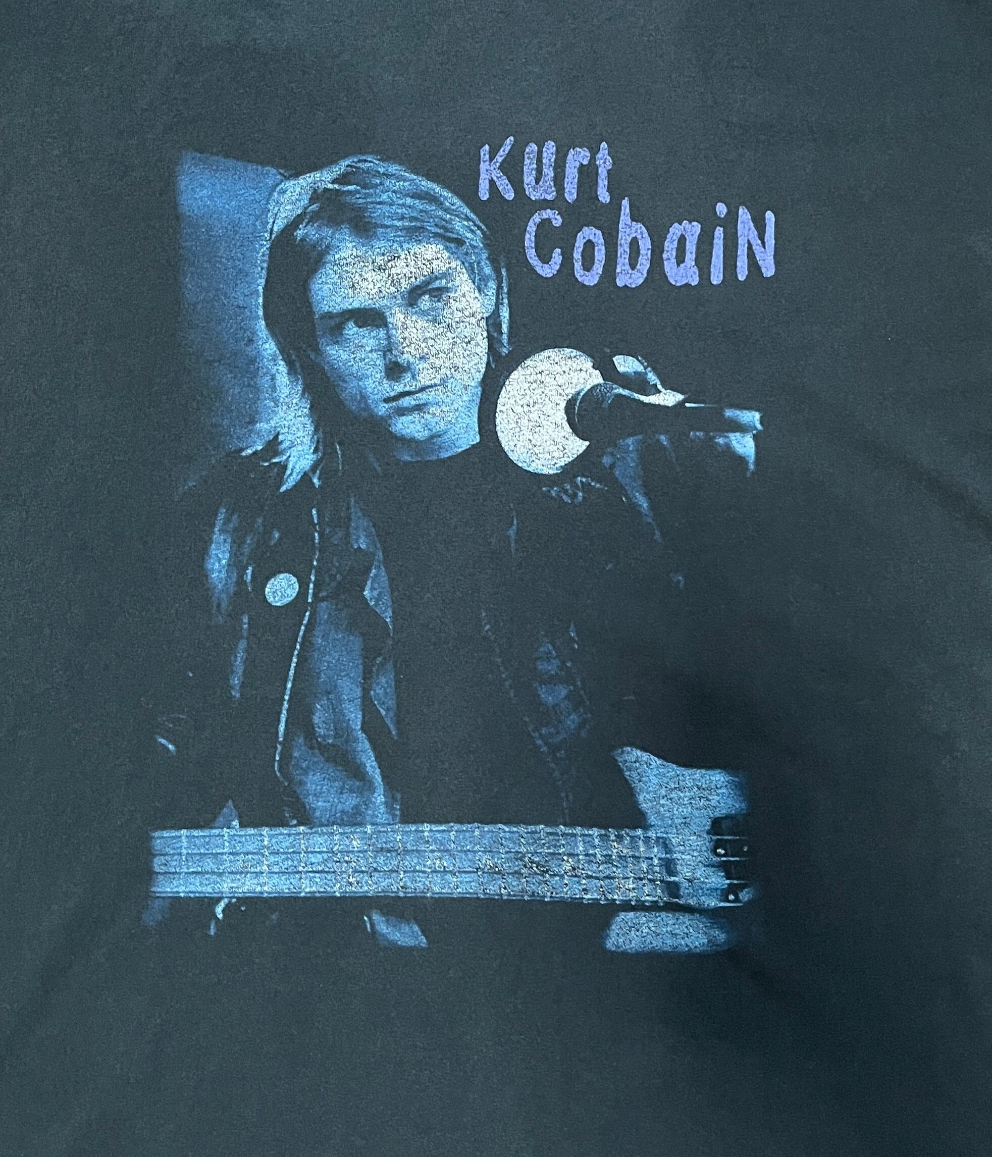 Vintage 90-00s XL Rock band T-shirt -Kurt Cobain- | BEGGARS