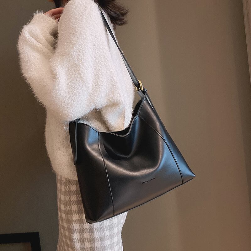 オータムウィンタースタンダード レトロ 秋物 冬物 メッセンジャーバッグ Tiancai_Wing_Bag47558351247