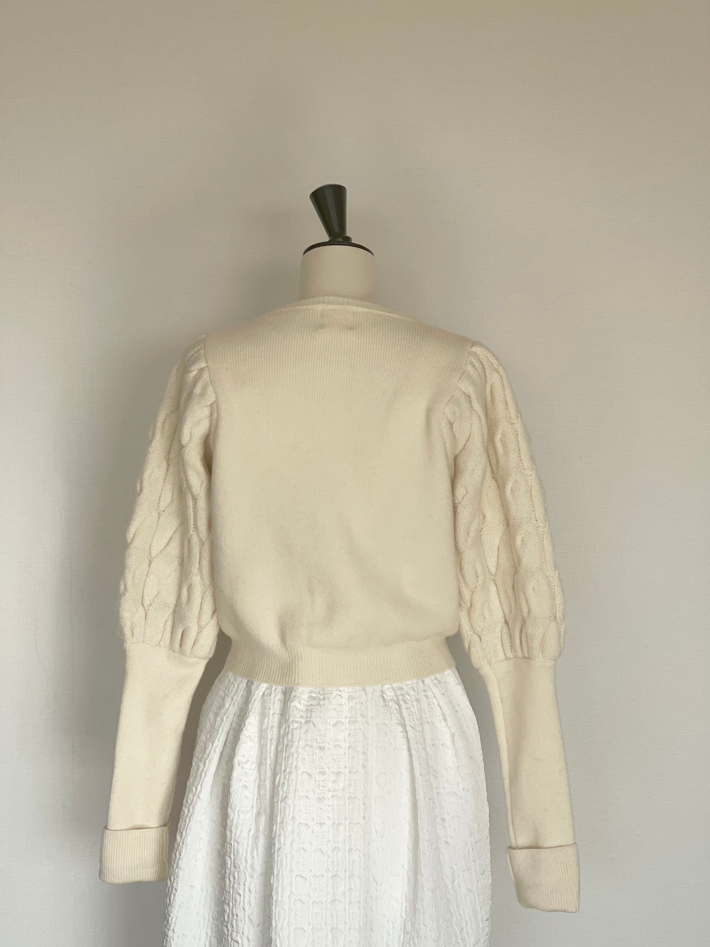 Cable knit cardigan/White JNHearts