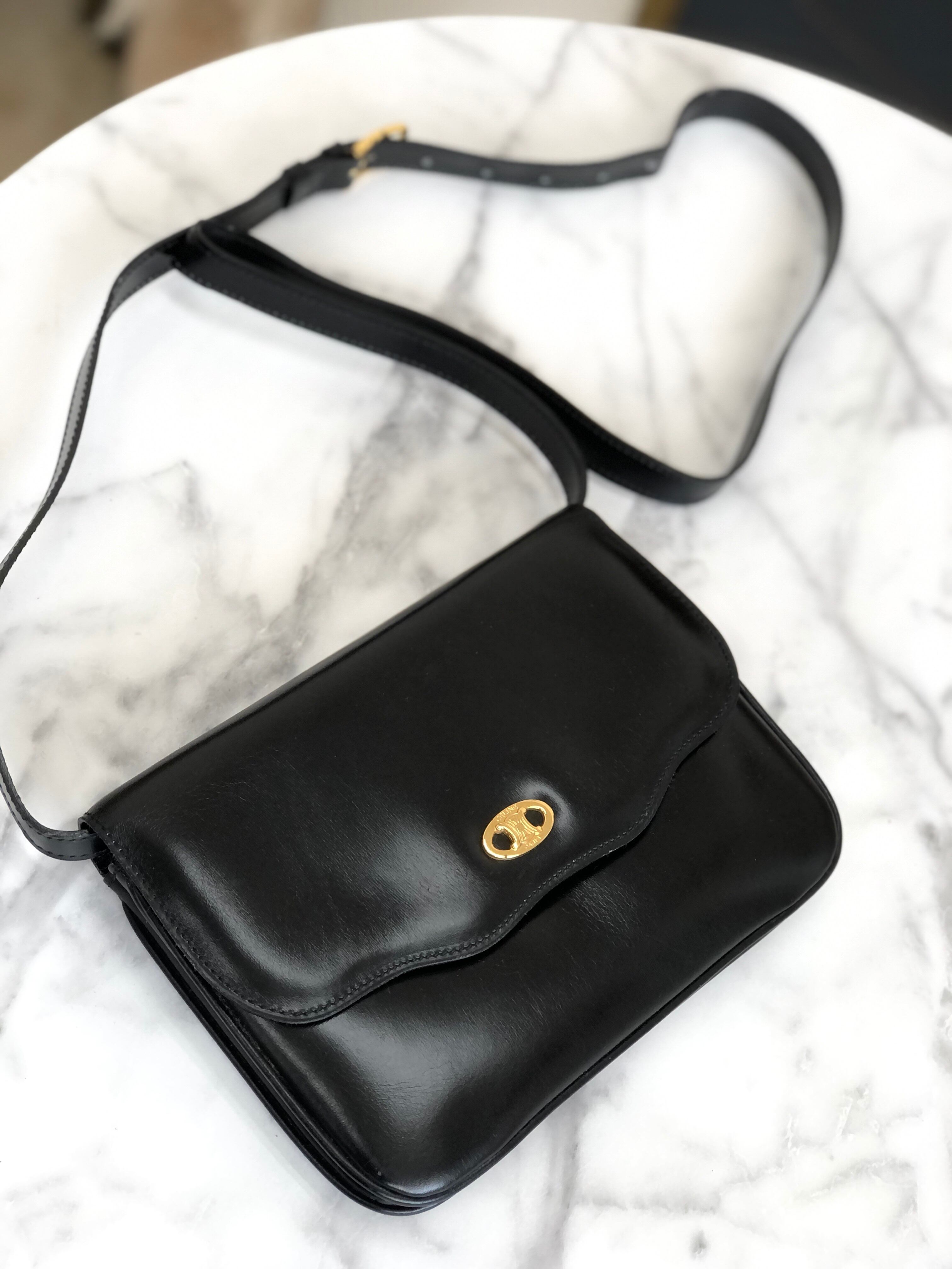 CELINE セリーヌ   ショルダーバッグ ブラック ブラゾン  レザー クロスボディ byue3n CELINE セリーヌ ブラゾン レザー クロスボディ ショルダーバッグ