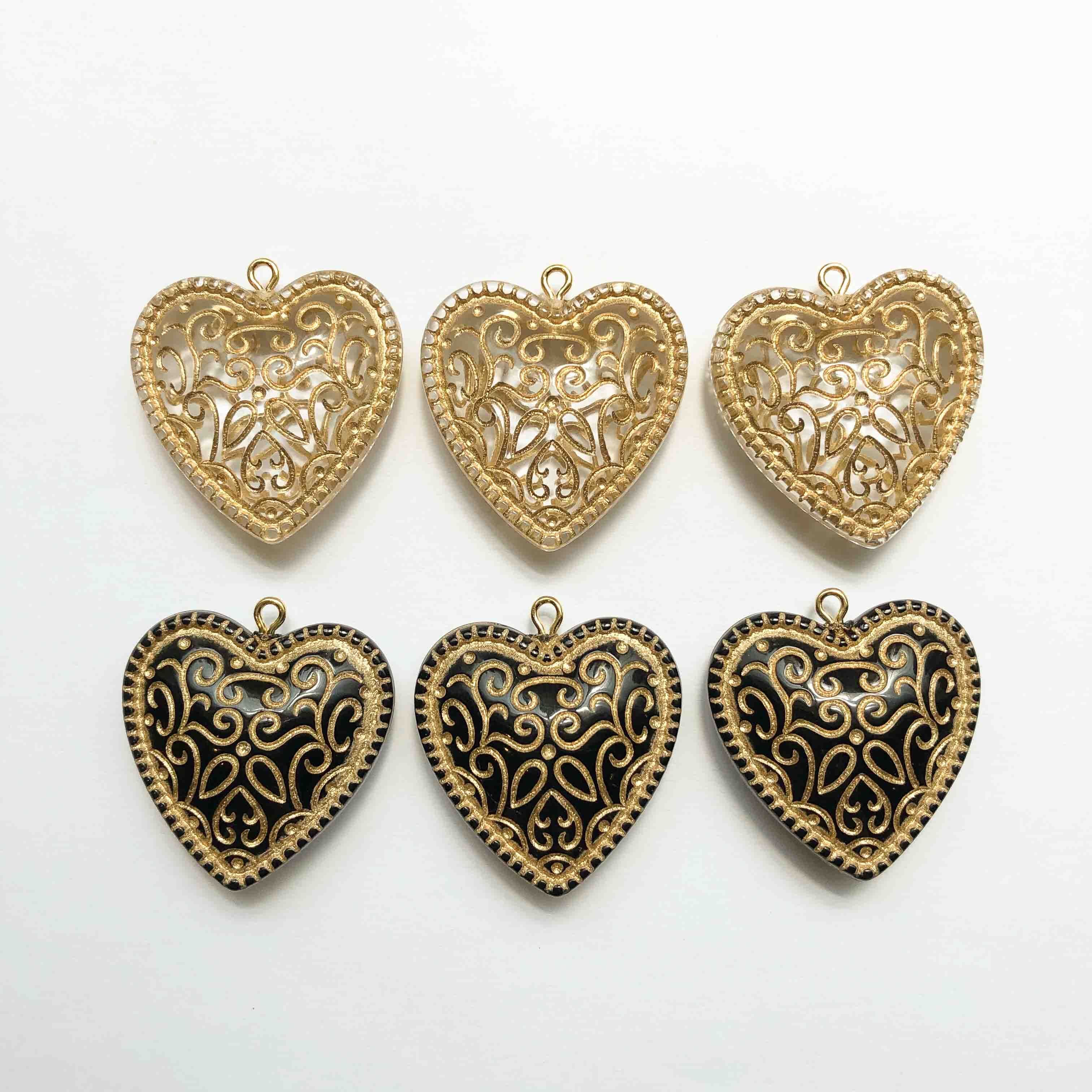 再入荷〉模様入りハートのアクリルチャーム（ゴールドライン） | Dua