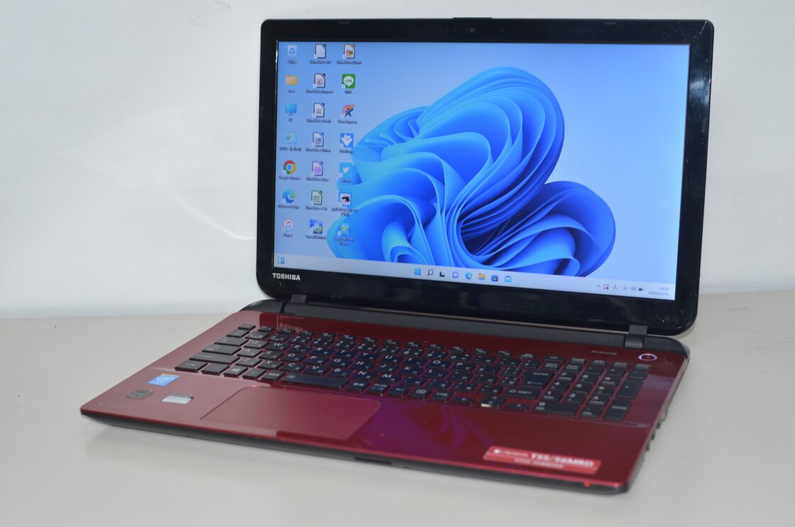 中古ノートパソコン 東芝 Dynabook T55/56MRD Windows11+office 爆速 