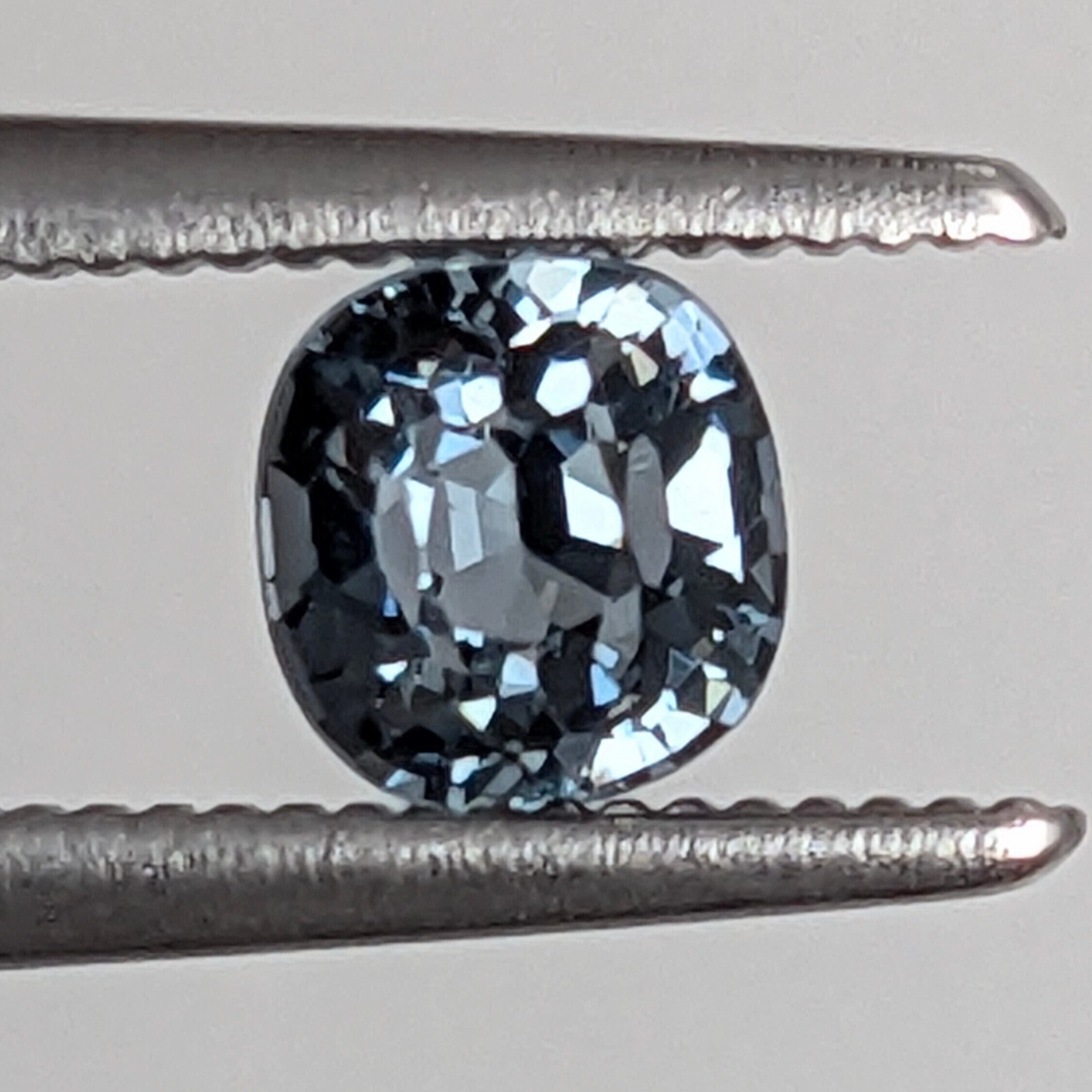 天然スピネル レッド色ラウンド ソーティング付 0.773ct 【公式通販】