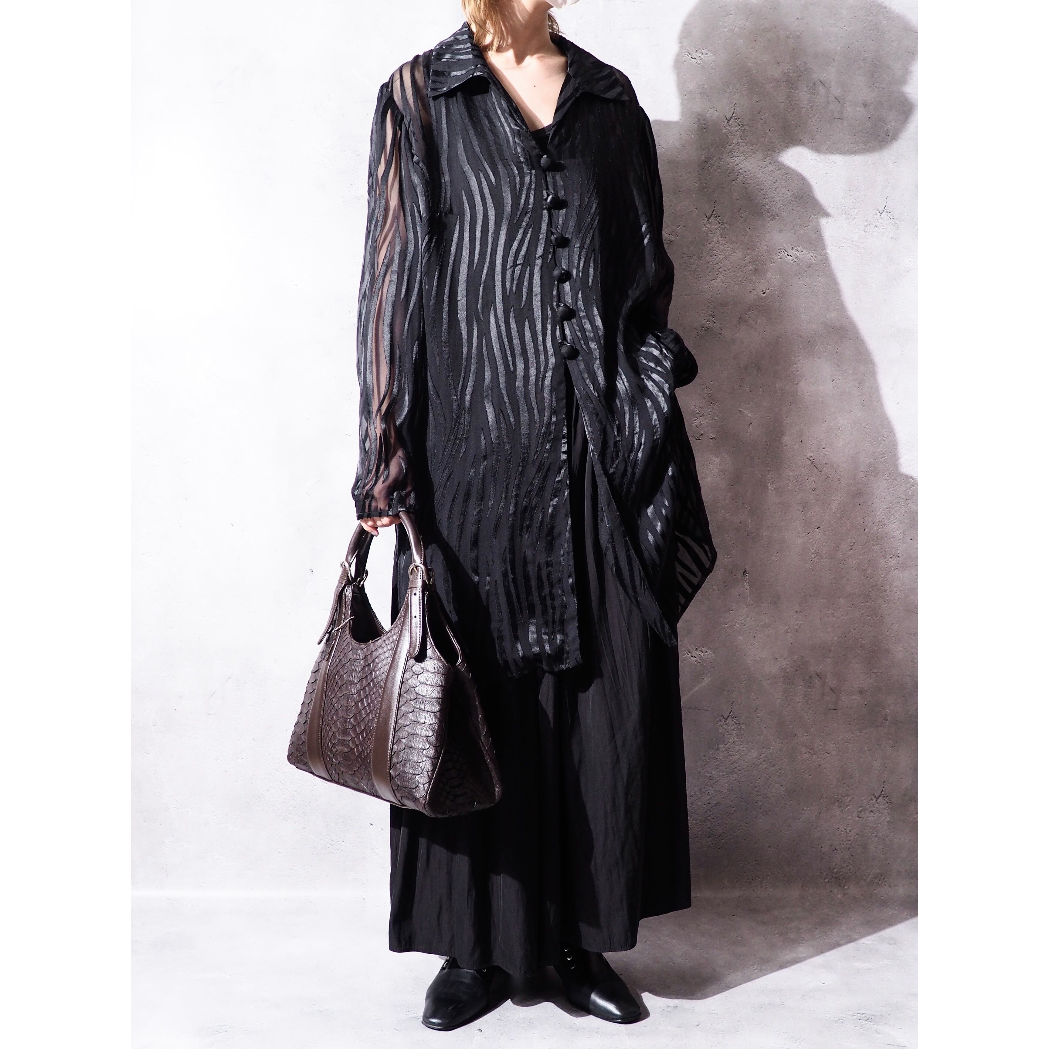 Black undulation tribal pattern loose sheer shirt