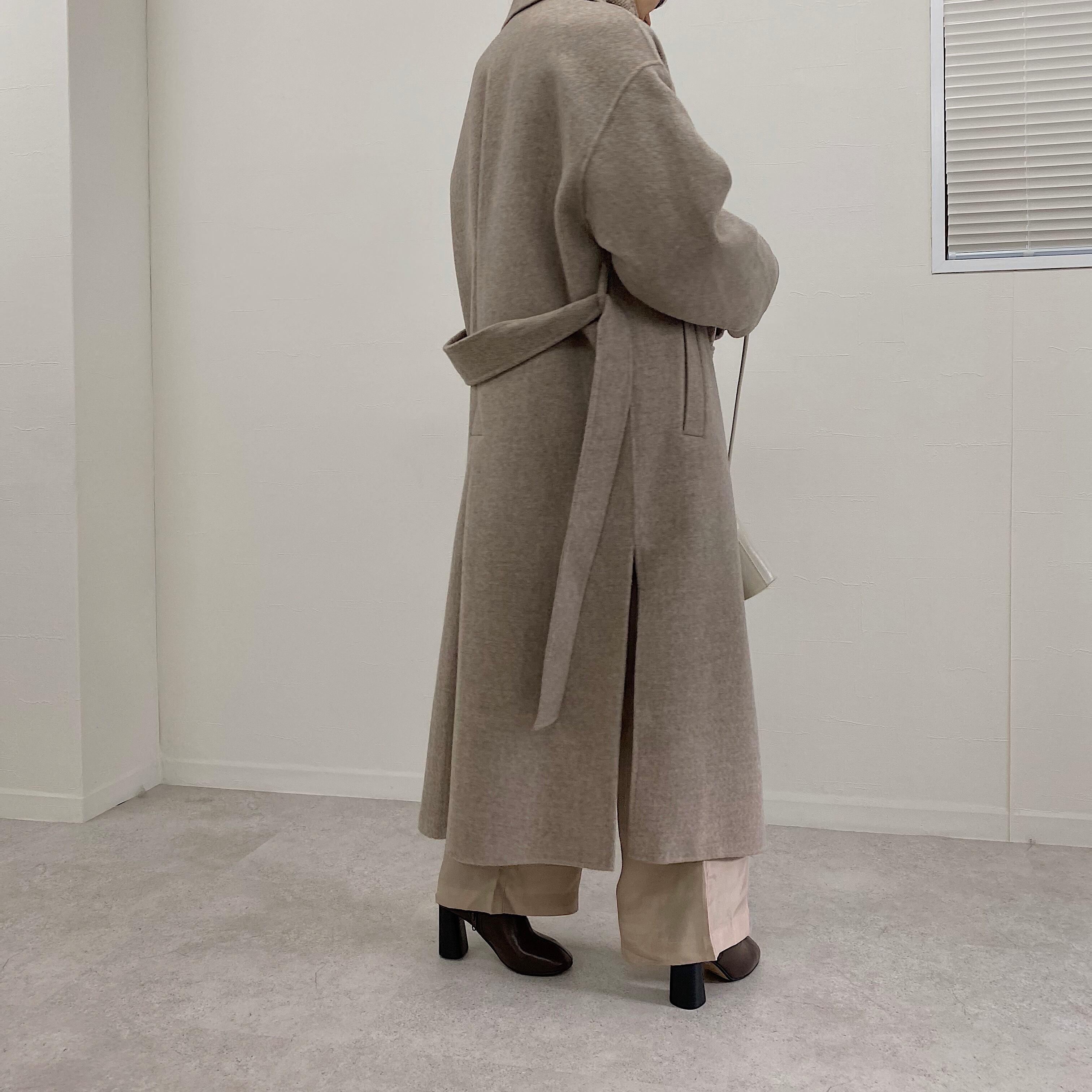 ナエ nae ／ バックタックコート back tuck coat