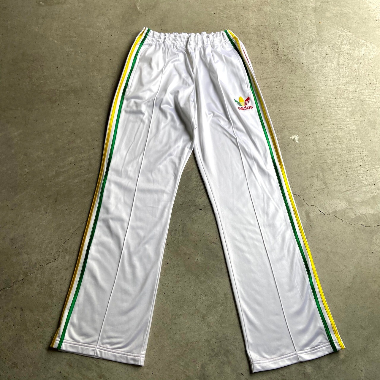 adidas アディダス ラスタカラー ワンポイントロゴ フレア ジャージ 