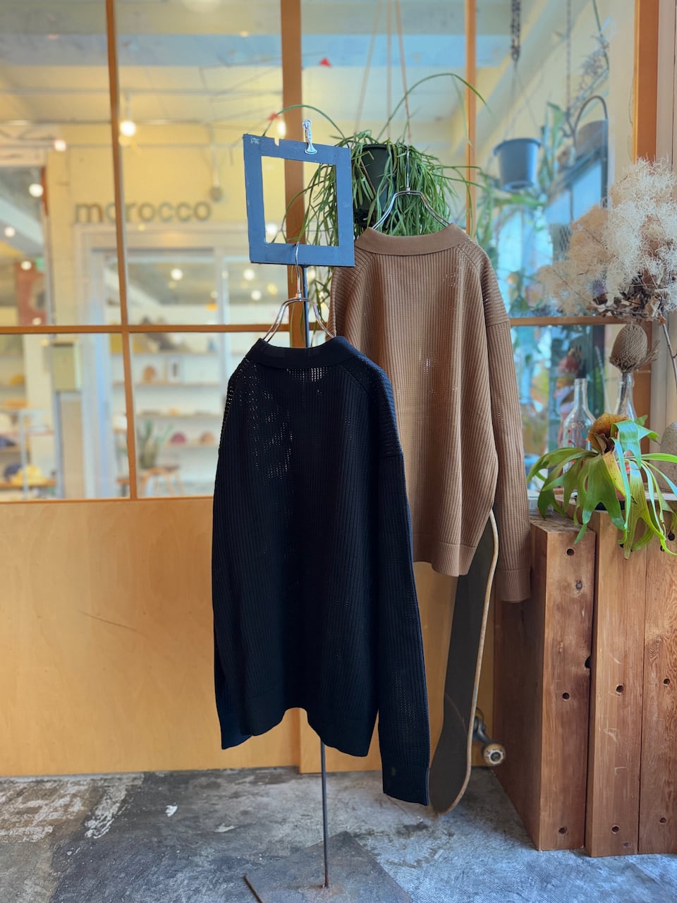 トップス crepuscule Stripe Mesh Knit Shirt Brown crepuscule / stripe mesh knit shirt | EE ONLINE STORE -