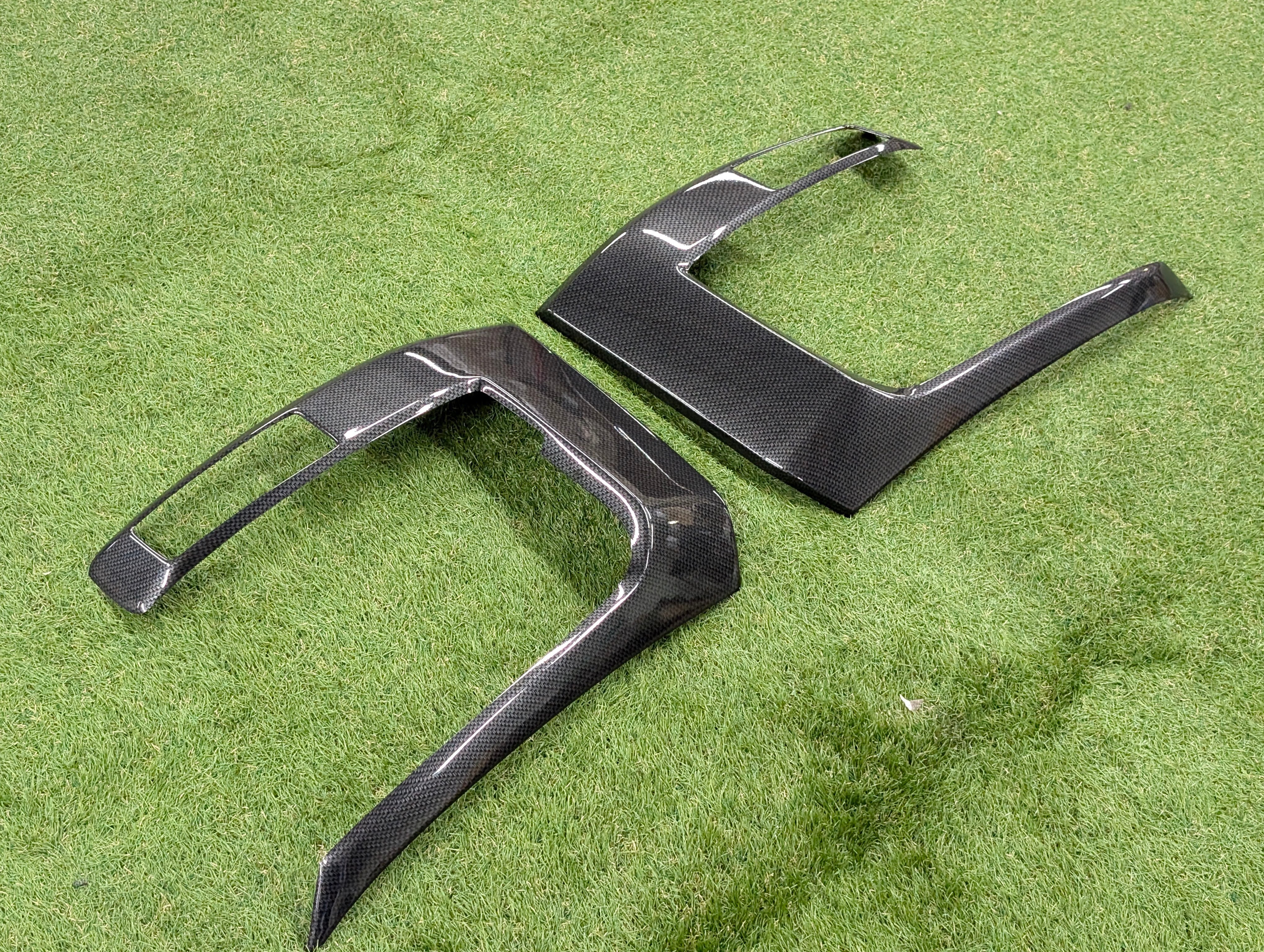 MDF 新型トライトン用フロントグリルガーニッシュ（カーボン調） | MDF