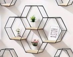 ウォールシェルフ　壁掛け　インテリア　アイアン　壁掛け収納　六角形　シンプル　インテリア　小物収納　模様替え　おしゃれ　リビング　ブラック