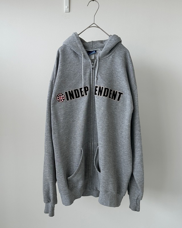-INDEPENDENT- Vintage 90s L Zip Up Hoodie