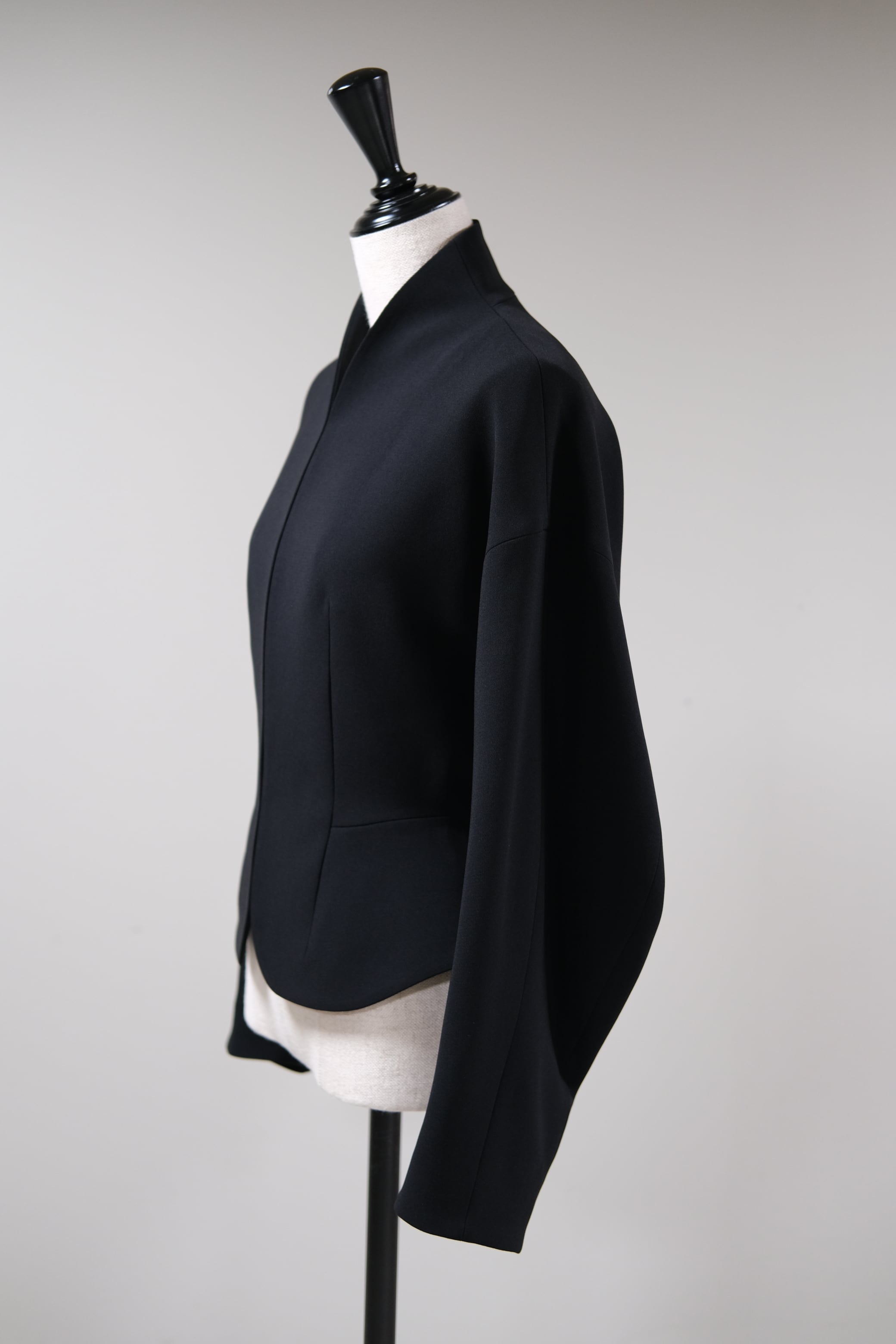Mame Kurogouchi】Acetate Polyester Collarless Short Jacket | loop