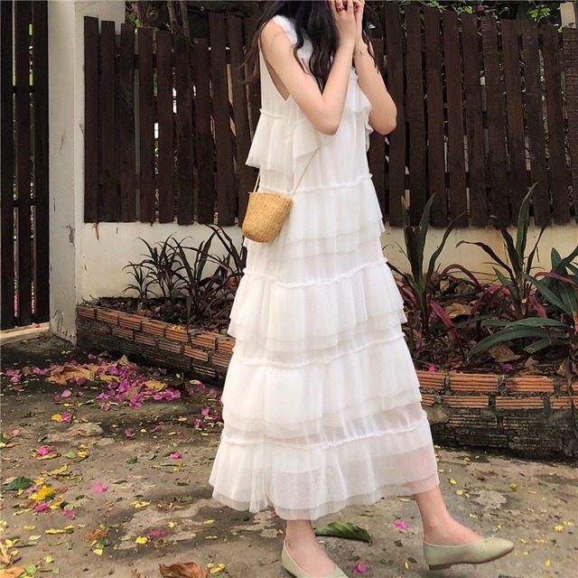 ワンピース レディース 送料無料 フレアワンピース ティアードワンピース  ノースリーブ ロング丈  マキシ丈  フェミニン シンプル リゾート リラックス  こなれ感 おしゃれ  シンプル ナチュラル  スタイル 小顔見せ 着痩せ 体形カバー  Vネック インスタ トレンド  ホワイト かわいい S M L XL  女子会 カジュアルドレス かわいい キュート ガーリー  袖無し  ママコーデ モテコーデ  デート ベーシック  ロマンチック 透け感 エアリー感 エンパイアライン ティアードフリル