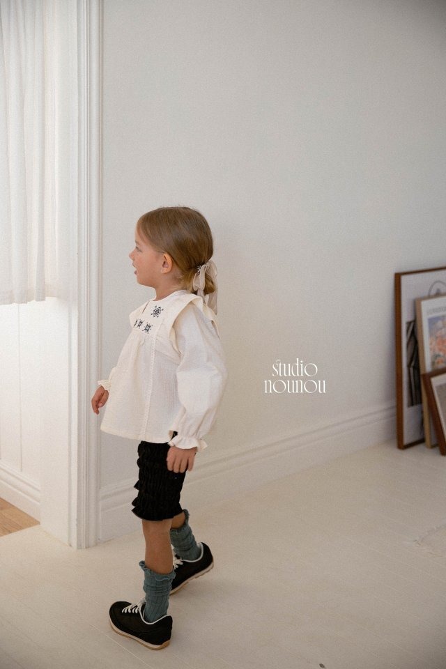 【予約商品】2025 冬 新作 STUDIO NOUNOU スタジオヌヌ 2色展開 ピピ刺繍ブラウス