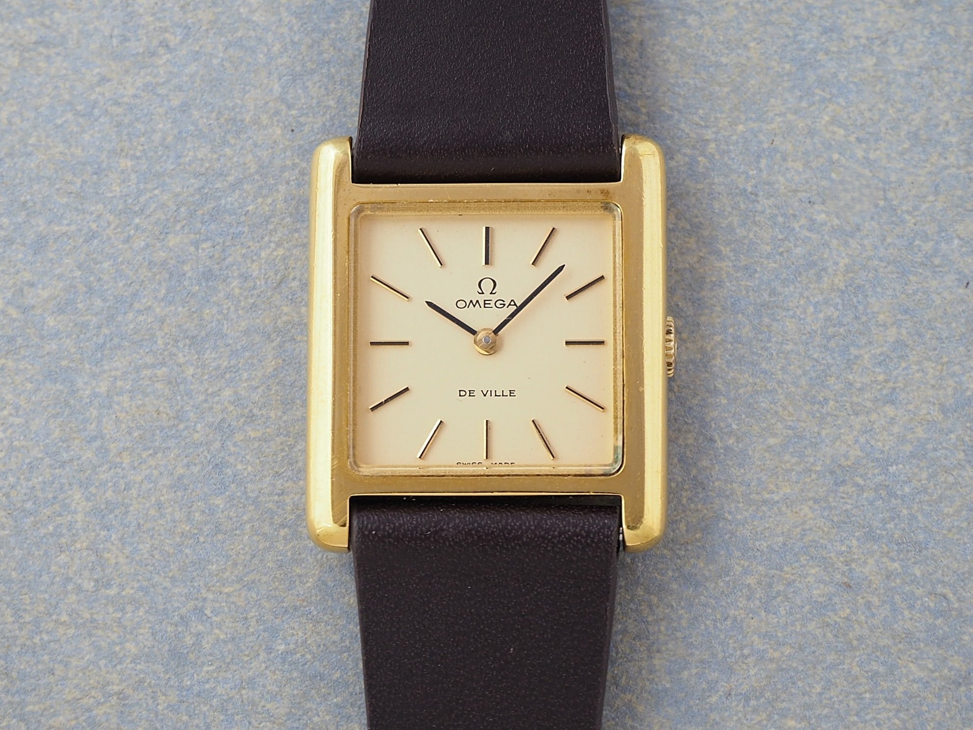 Vintage watch | L o'clock
