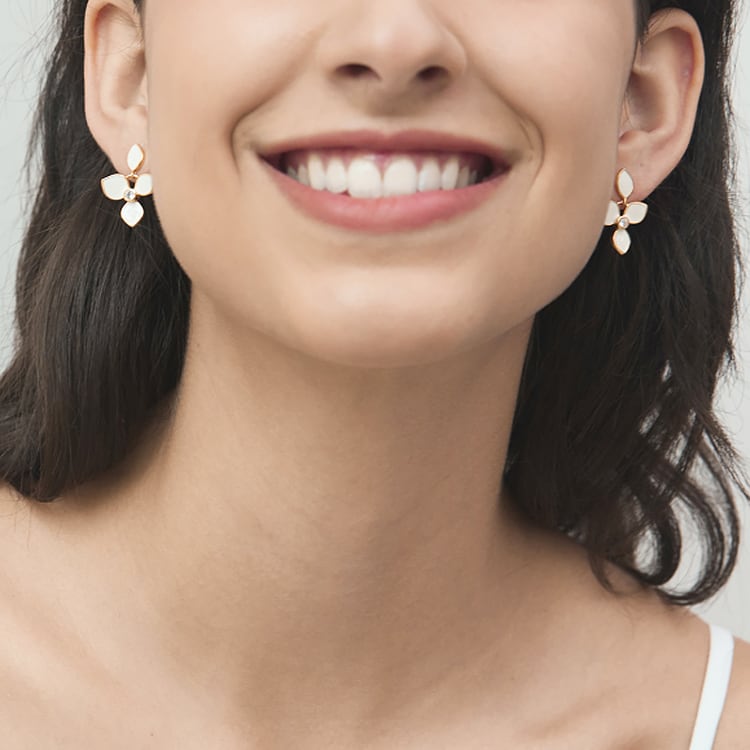 ピアス　No.5209 フラワースタッドピアス《2色》No.5209 | closetly