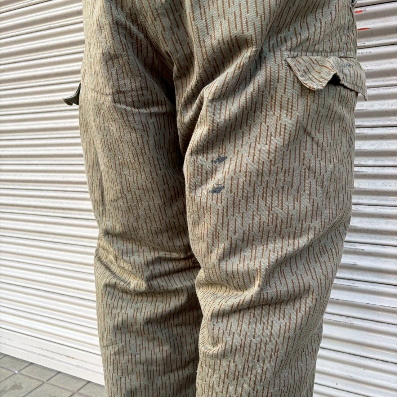 70s 東ドイツ軍 実物 NVA レインドロップカモ カーゴパンツ W88cm 中綿