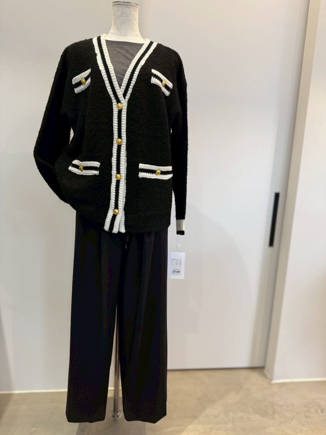 【DOS DIOSAS】ゴールドボタンポケット付きカーディガン D8632