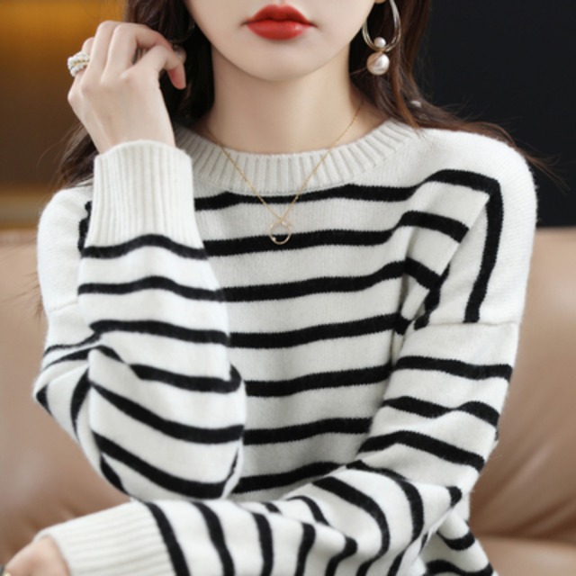 トップス デート カットソー ニットソー セーター 袖あり 長袖 かわいい 大人可愛い きれいめ シンプル カジュアル 大人 上品 おしゃれ お洒落 主役級 存在感 春 秋 冬 10代 20代 30代 レディース 女性用 OL 学生 デート お出かけ 公園デビュー 女子会 休日 イベント 旅行 着回し 普段使い ファッション コーデ 楽ちん モテ トレンド 流行 インスタ映え M L XL 2XL 3XL ゆったり ゆる 白 ホワイト 黒 ブラック