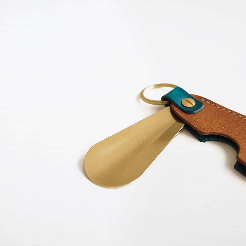 残り1点】再販なし サッと使える スマート靴べら【ターコイズ×ブラウン
