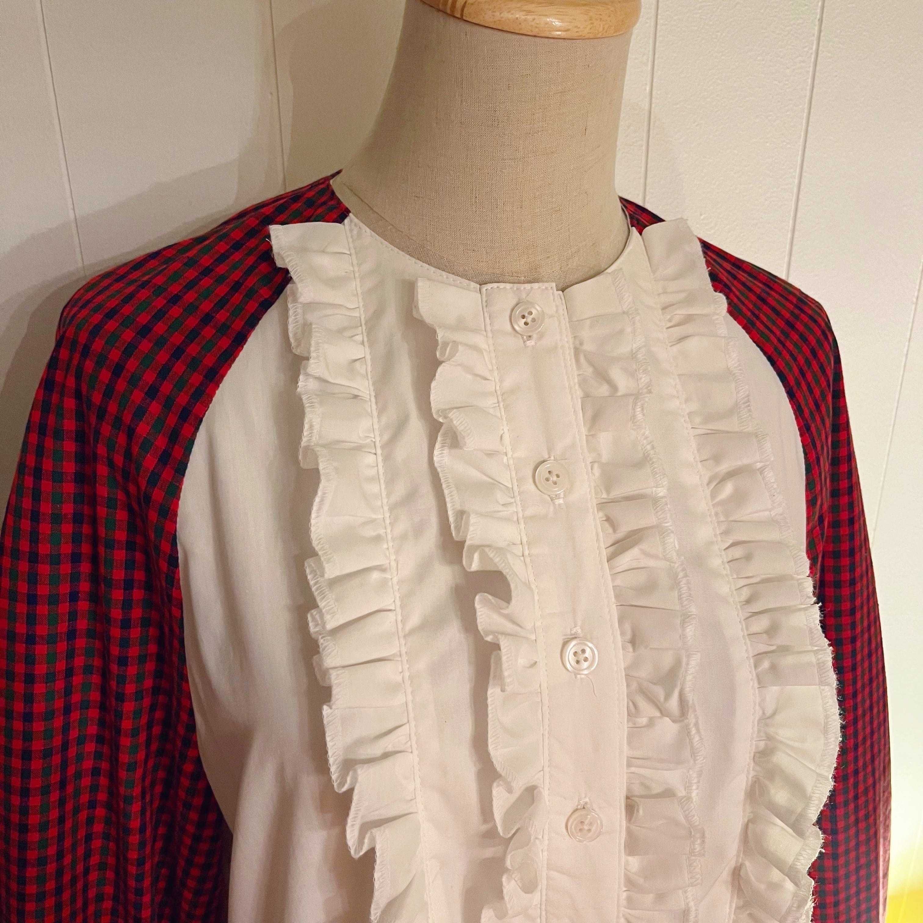 original / white × red check raglan sleeve one-piece