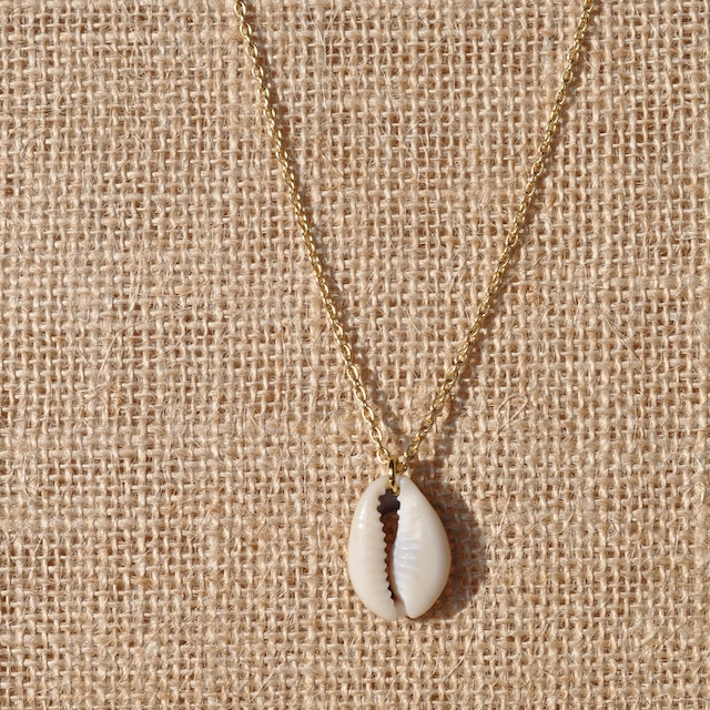 Sandy Babe Necklace