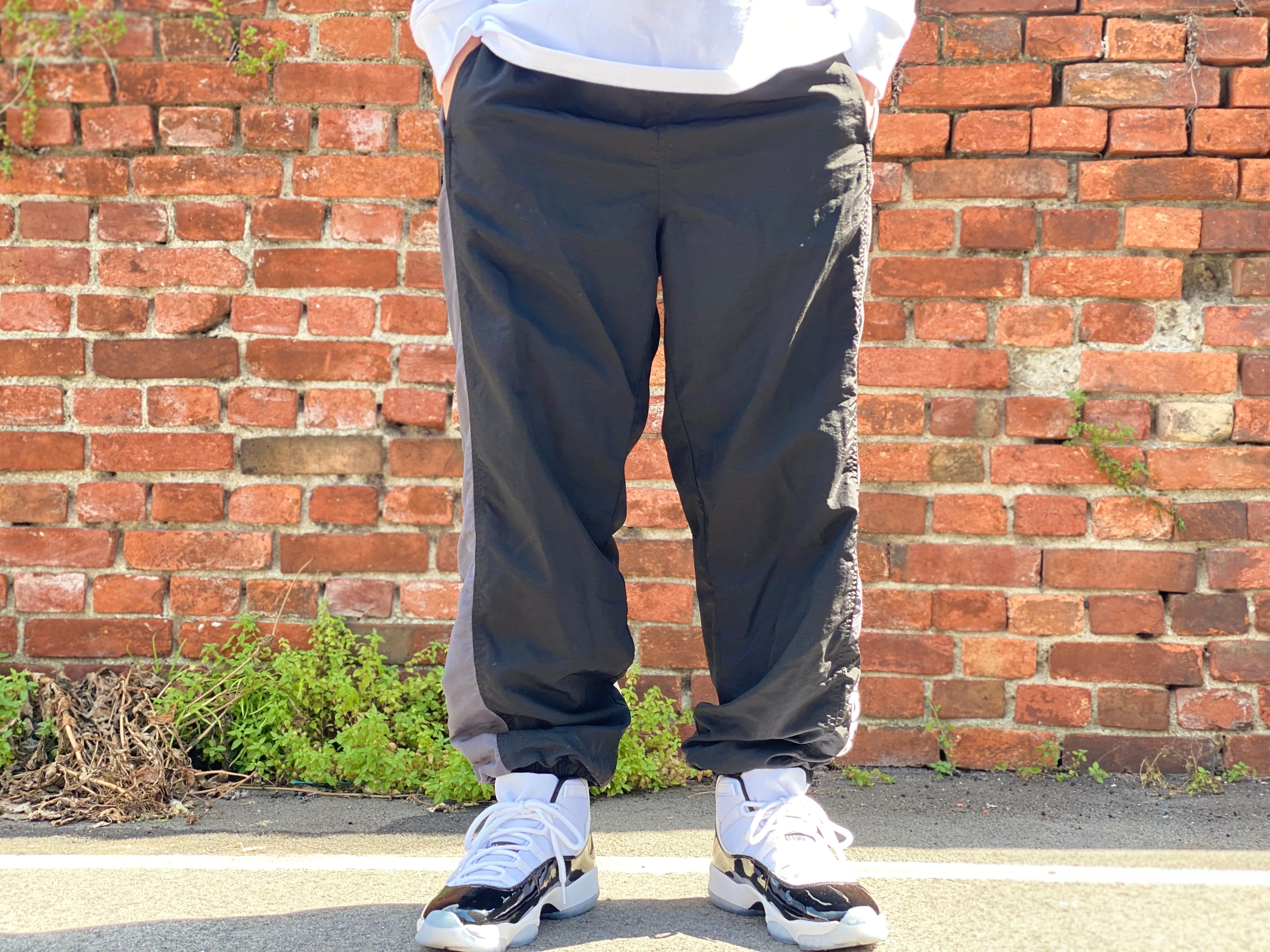 Supreme SIDE LOGO TRACK PANT BLACK MEDIUM 110JC4615 | BRAND BUYERS 