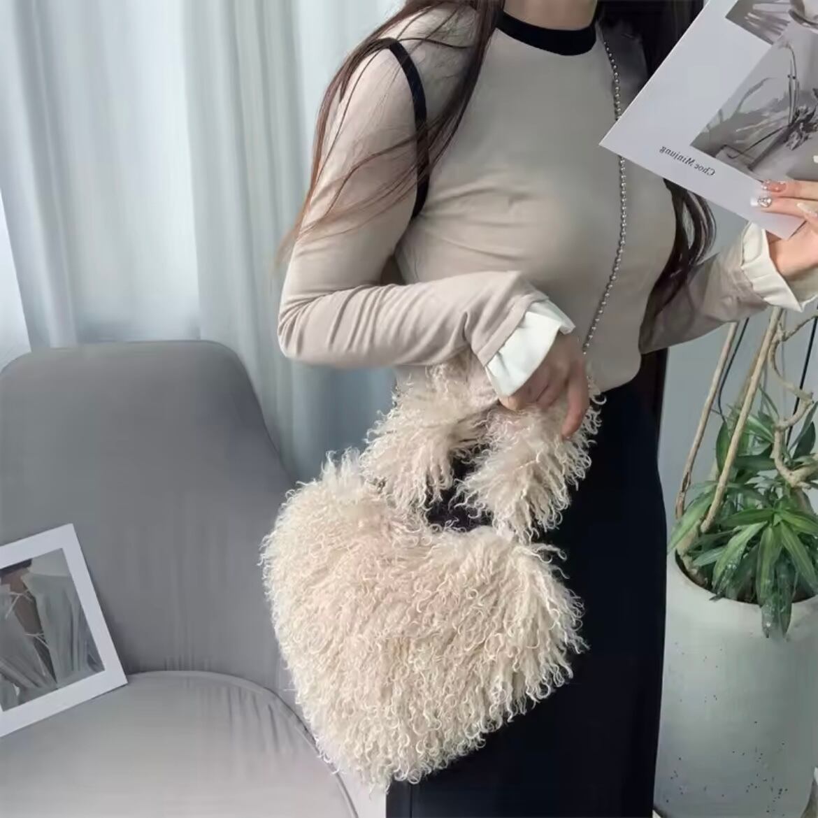curly fur heart bag