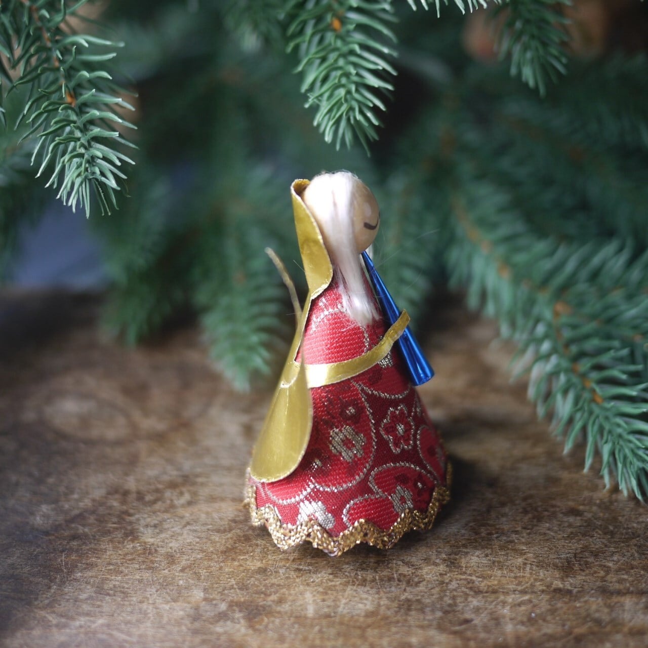 クリスマスツリートッパー ラッパを吹く天使 ドイツ | こりすのパン屋