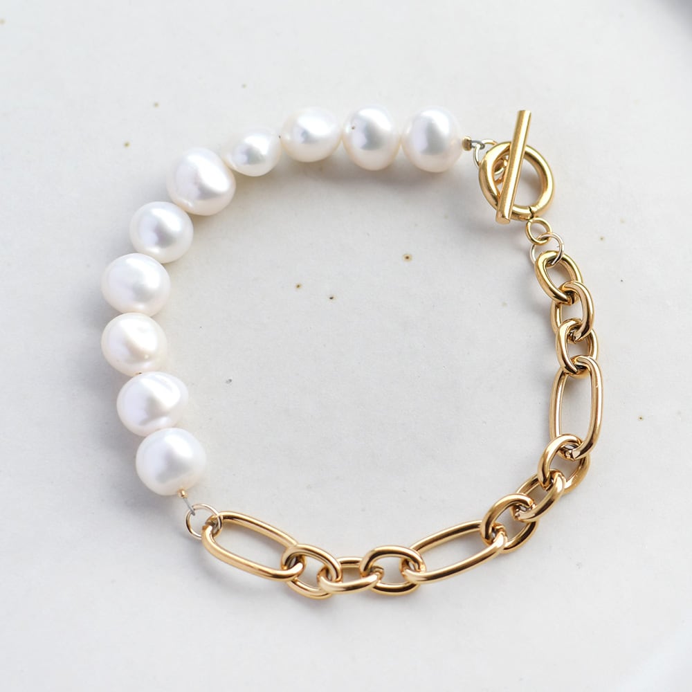 淡水パール ブレスレット / 7.0-8.0mm ポテト系バロックパールとフィガロチェーンの上品デザイン / br-029