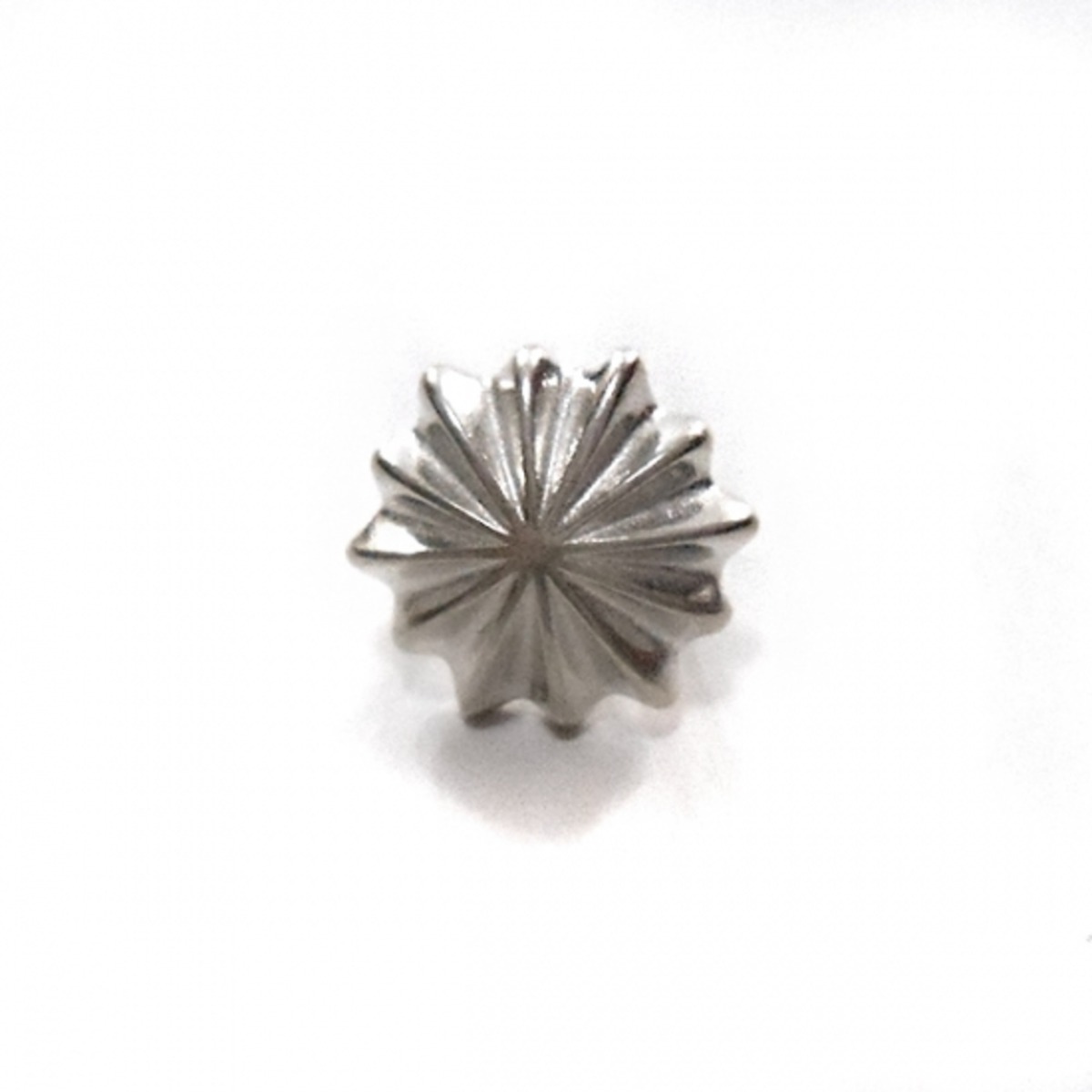 コンチョ 1.3cm 13mm 銀 シルバー カスタム 脚付き スタッズ ゴローズ 