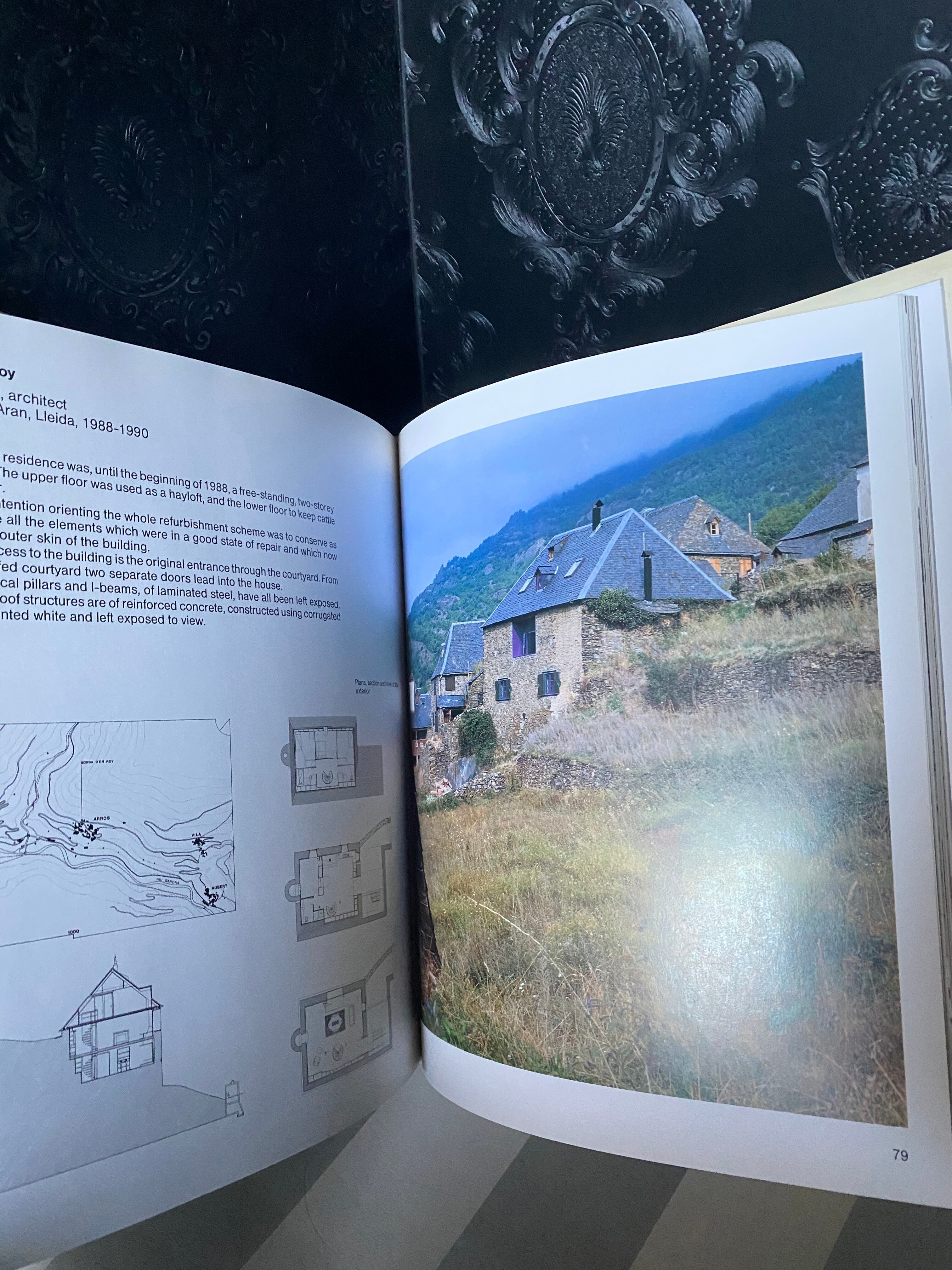 Mountain Houses: Saharoff, Philippe: Amazon.com: Books