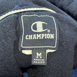 【champion】メキシコ製 ワンポイント 刺繍ロゴ プルオーバー パーカー フーディー チャンピオンM アメリカ古着