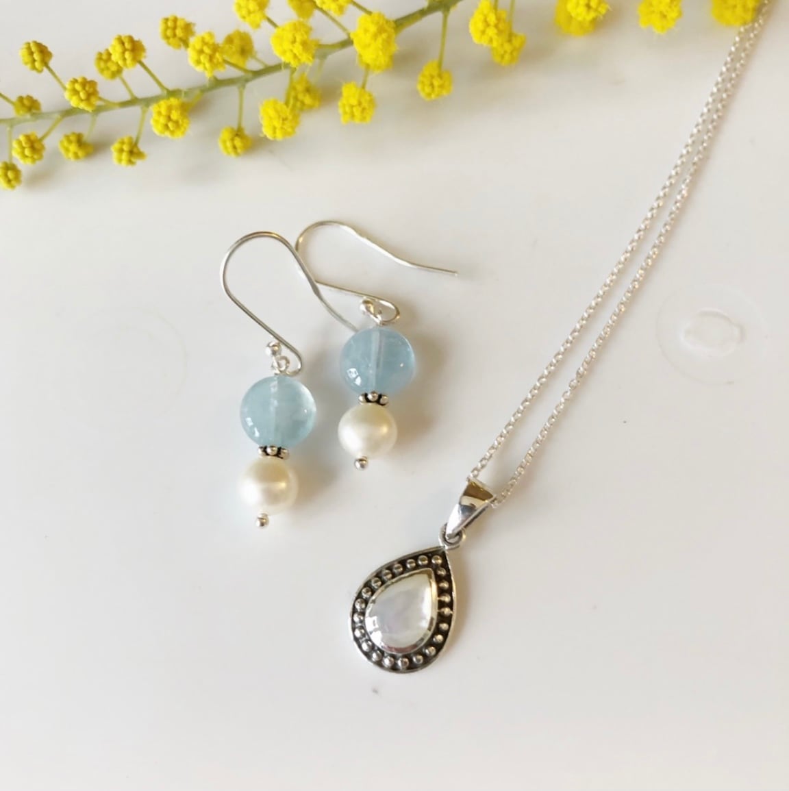 再入荷！！】Lagoon Original アクアマリン とパールの フックピアス