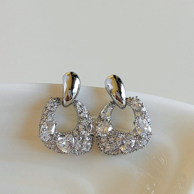 Rhinestone geometry pierce　B618