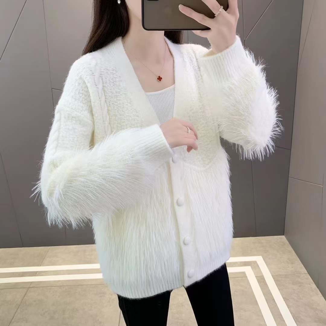 シャギー切り替えケーブルニットカーディガン　AJ1079-3640