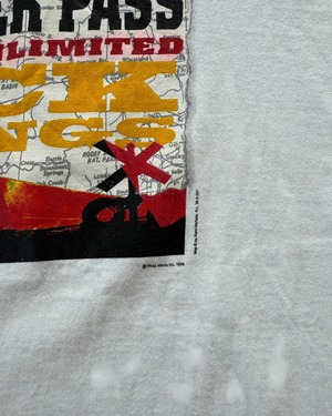 -Marlboro- Vintage 90s XL Unlimited T-shirt