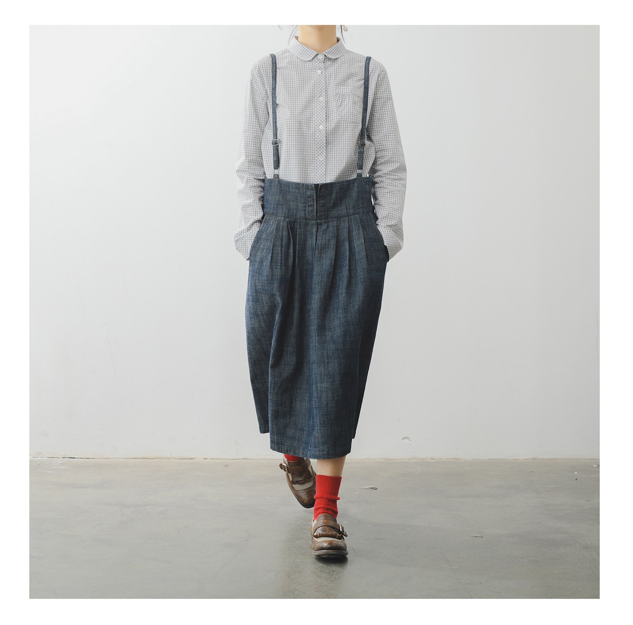 サスペンダー付き インディゴギャザースカート   F0102 - 5