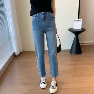 デニムパンツ ボトムス パンツ ジーンズ スリムデニム テーパードデニム ハイウエスト デニム カラーデニム スマート 細身 華奢 レディース かわいい 大人可愛い おしゃれ ガーリー エレガント 主役級 存在感 キュート きれいめ 上品 お出かけ ショッピング 休日 通勤 通学 デート 女子会 イベント 旅行 体型カバー ゆったり スタイルUP デイリー 万能 普段使い フェミニン シンプル カジュアル マニッシュ アクティブ スタイリッシュ 高見え 鮮度アップ